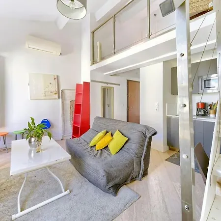 Cosy Duplex, Hyper Centre, Wifi,air Conditionner شقة